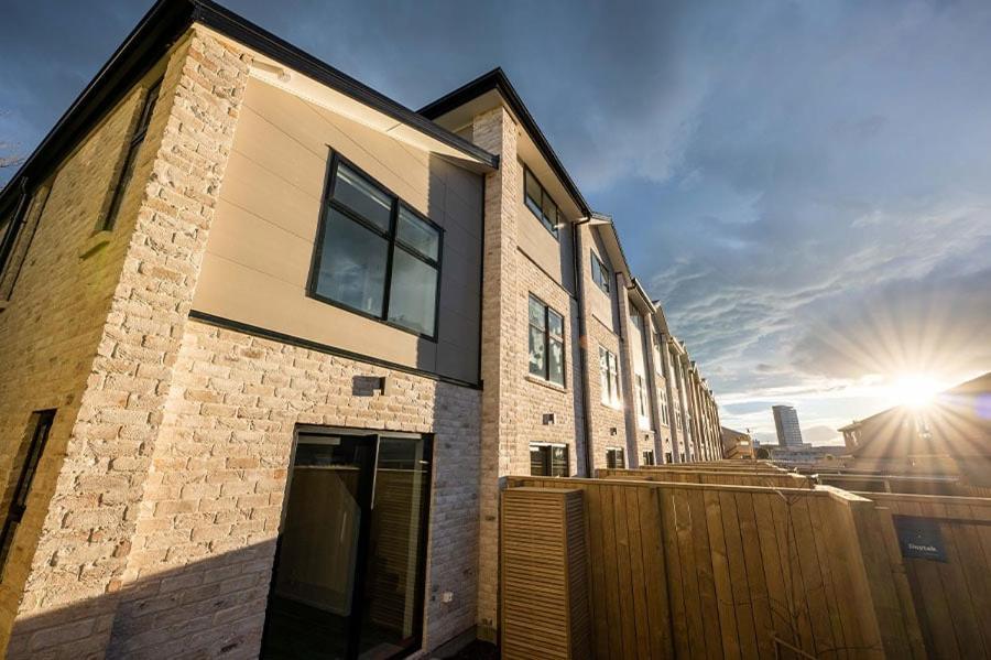 Cloud Nine Elegant Escape Awaits Apartment Крайстчърч Екстериор снимка