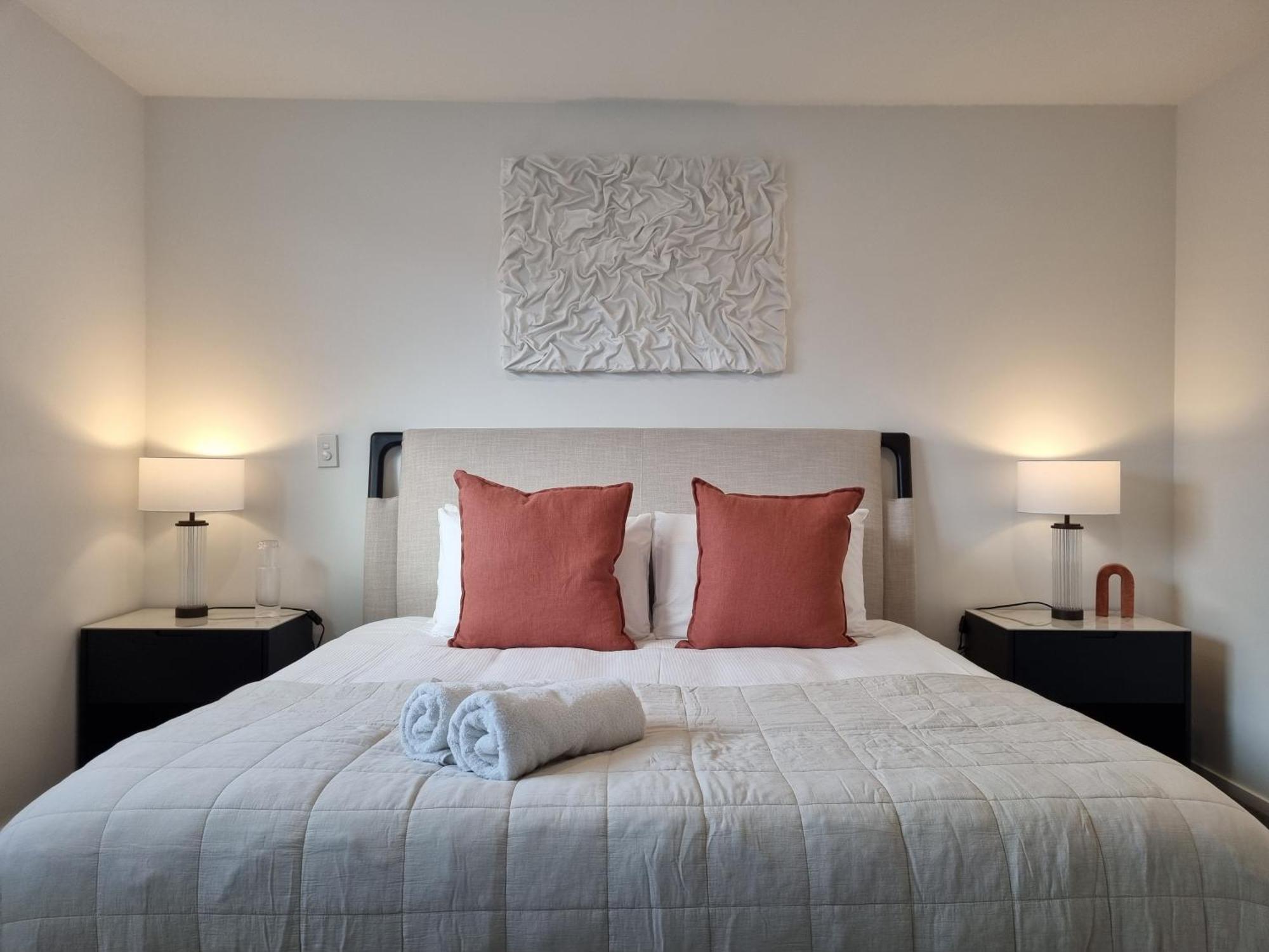 Cloud Nine Elegant Escape Awaits Apartment Крайстчърч Екстериор снимка