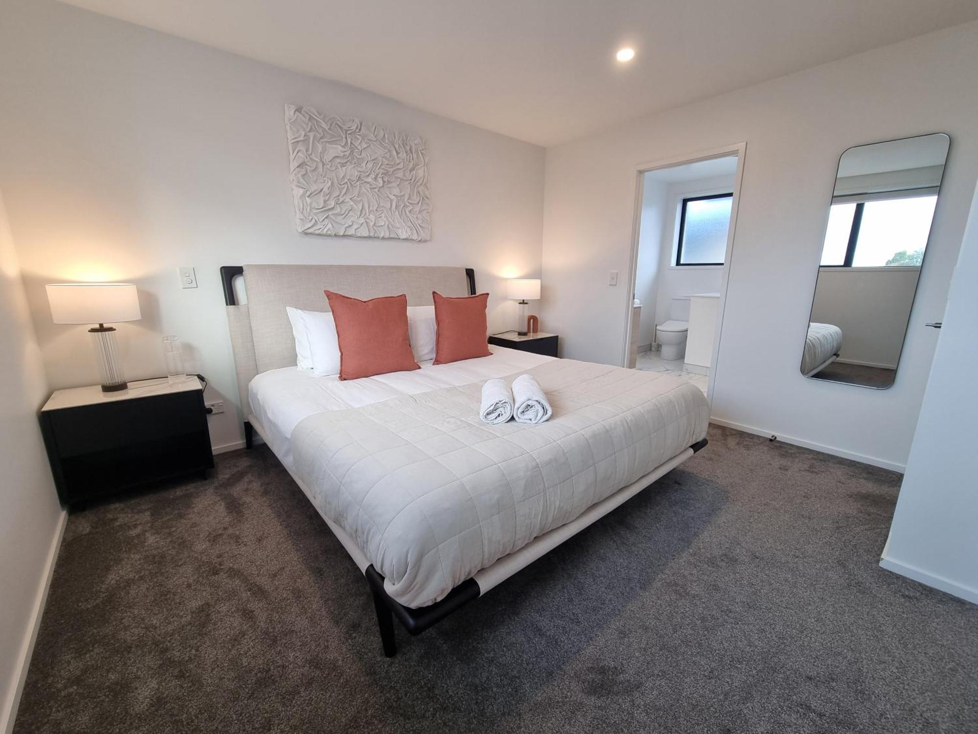 Cloud Nine Elegant Escape Awaits Apartment Крайстчърч Екстериор снимка